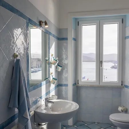 Perla Marina Comfort E Stile 펜션 포르토페라이오